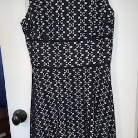 BB Dakota eyelet dress - Picture 2 of 5
